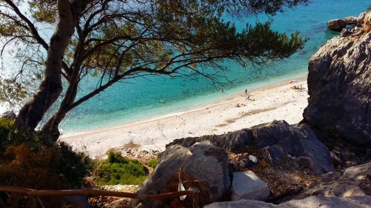 Appartamento Oriente, Luminoso, Spazioso Con 3 Camere Da Letto Cala Gonone Apartment
